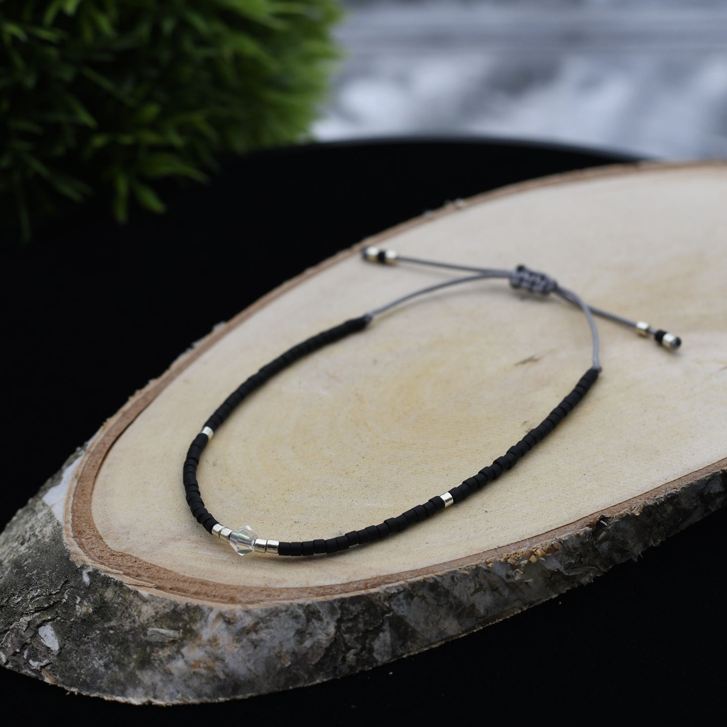 Miyuki ARMBAND Hades - schwarz