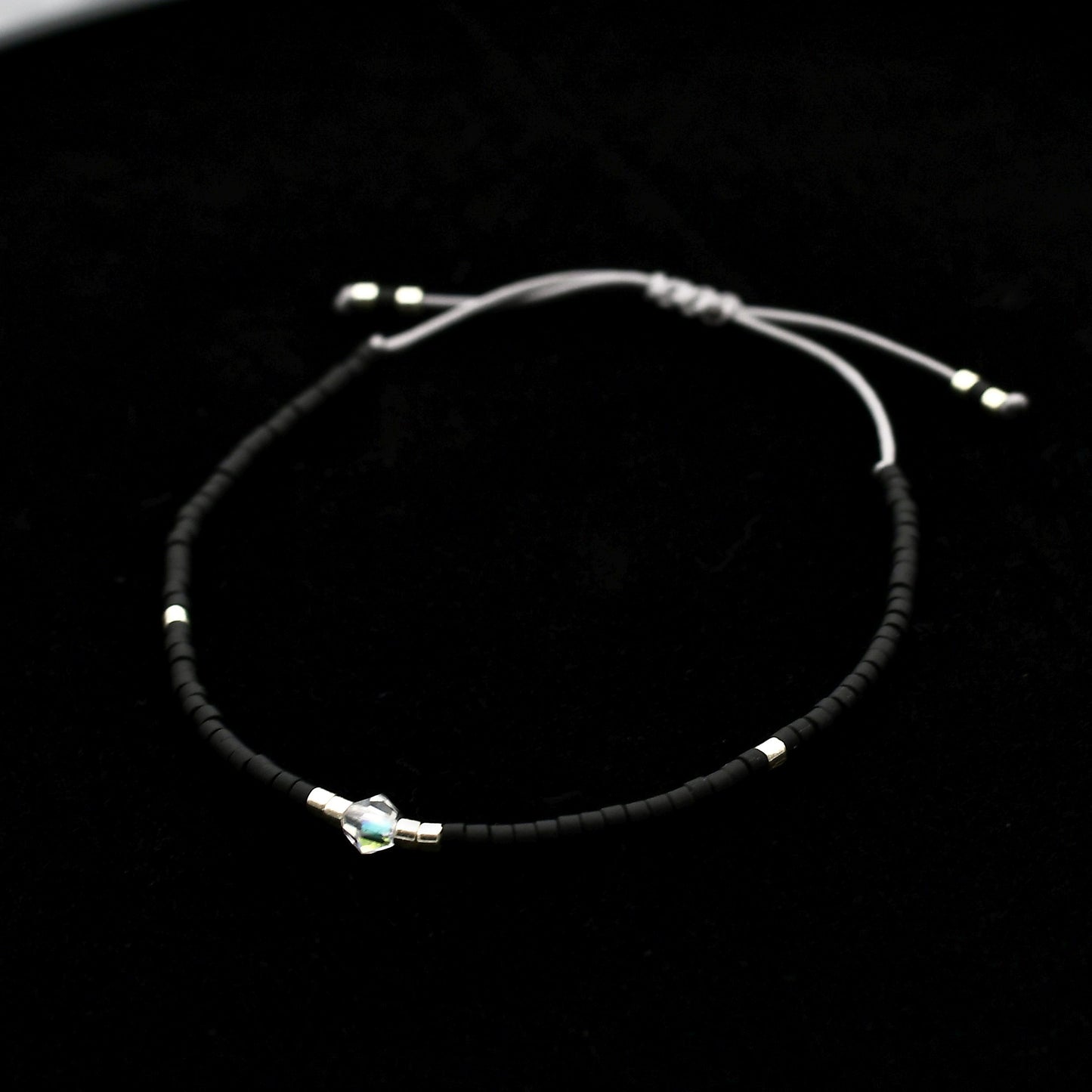 Miyuki ARMBAND Hades - schwarz